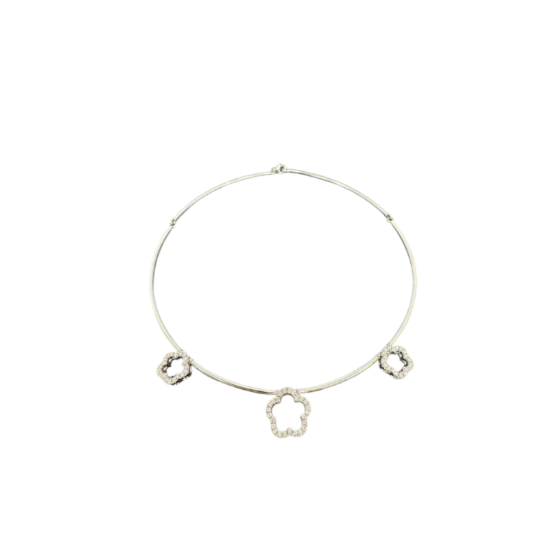 Gold necklace with diamond-set leaves