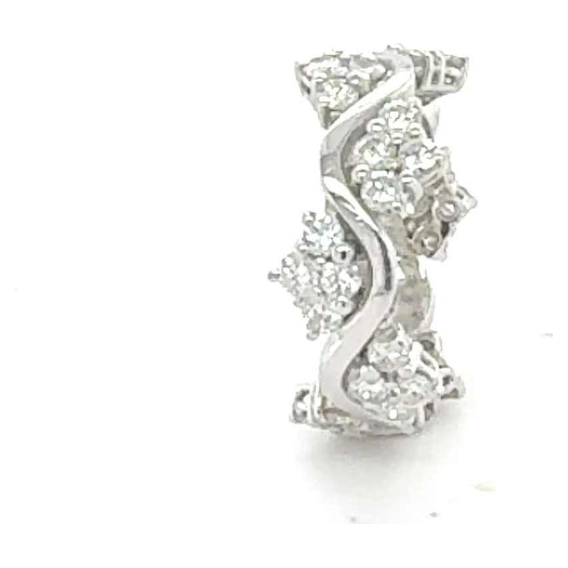 Bague en or blanc avec diamants