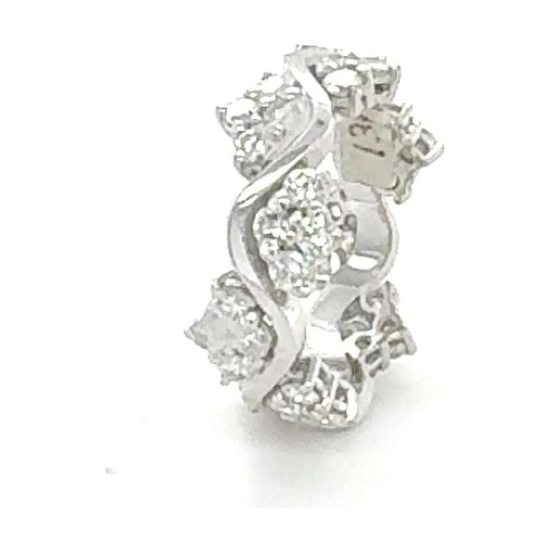 Bague en or blanc avec diamants