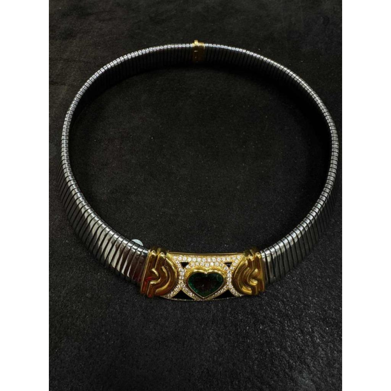 Goud 'Turbo Gaz' ketting & zwart staal, smaragden hart & diamanten