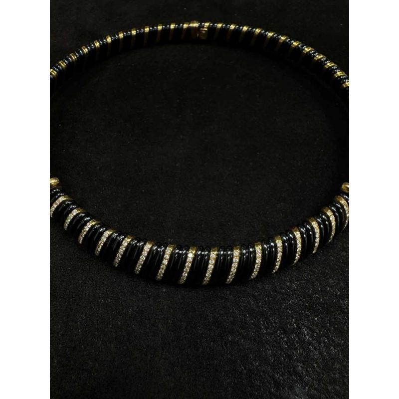 Geelgoud ketting, zwart staal en diamanten