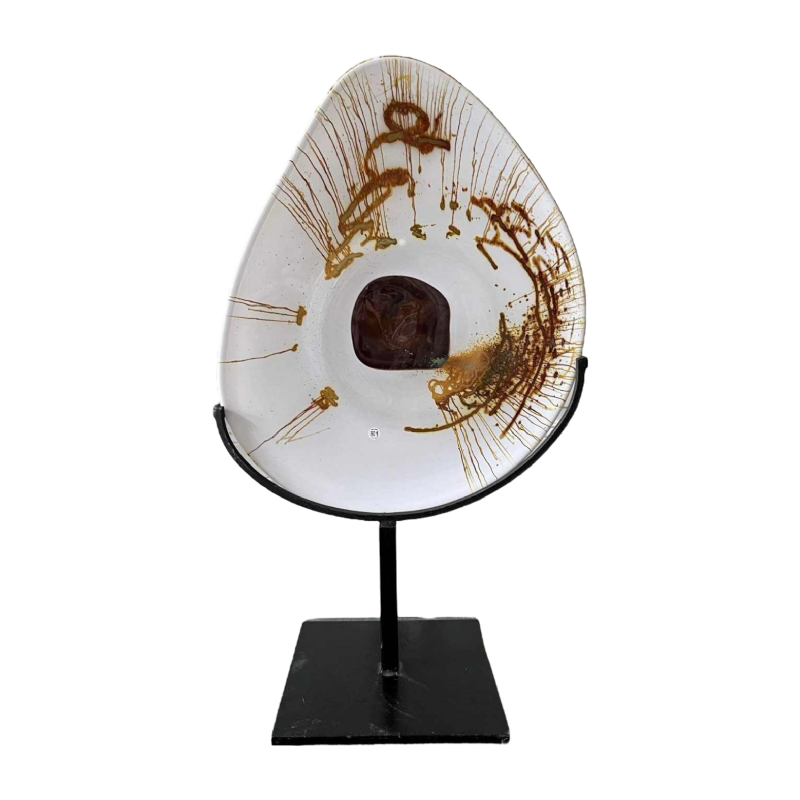 Alfred COLLARD, grote glazen sculptuur versierd met insluitsels, gemonteerd op een stalen voet, 2002