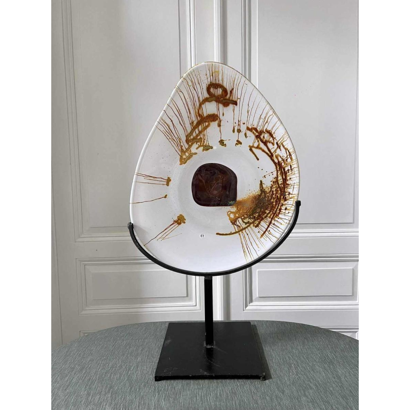 Alfred COLLARD, grote glazen sculptuur versierd met insluitsels, gemonteerd op een stalen voet, 2002