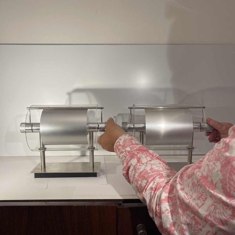 Pierre Lallemand / Moonlight “Cyclops' paar modernistische wandlampen, roestvrijstalen glazen buis, 1992