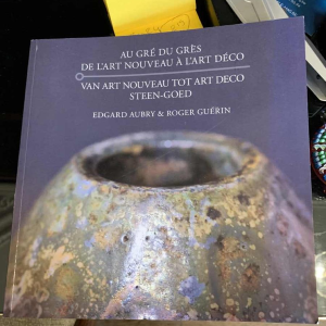 DOMIEN INGELS & ROGER GUERIN, Sculpture Chien Chasse Braque Grès Bouffioulx 1920s