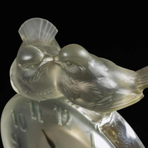 "ANTOINETTE" 8-day clock (1931) from René Lalique (1860-1945):