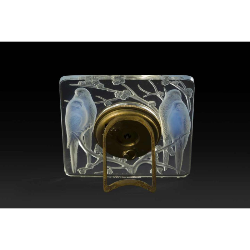 Pendulette 8 jours « INSEPARABLES » (1926) de RENE LALIQUE (1860-1945) :