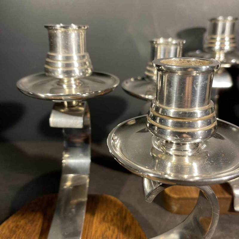 Wiskemann Zilverwerk, Paar Art Deco Kandelaars Metaal Zilver Metaal, ca 1930