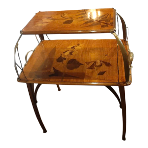 Léon Benouville, Art Nouveau tea table, floral marquetry decoration, ca 1900