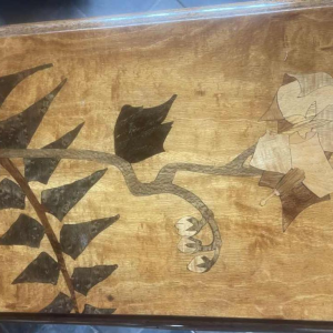 Léon Benouville, Art Nouveau tea table, floral marquetry decoration, ca 1900