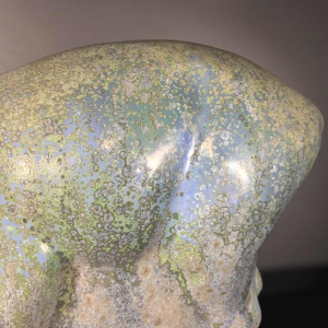 Thierry Van Rijswijck voor Roger Guérin, Art Deco dierlijke steengoed sculptuur, Fawn / Hinde, 1925s