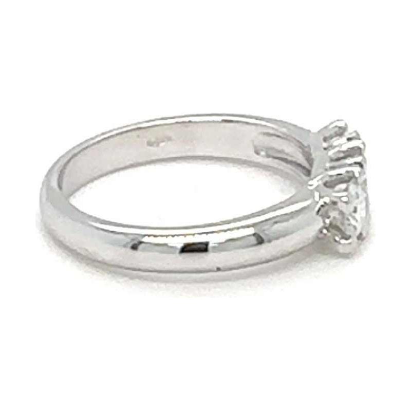 Bague Trilogie, or blanc et diamants