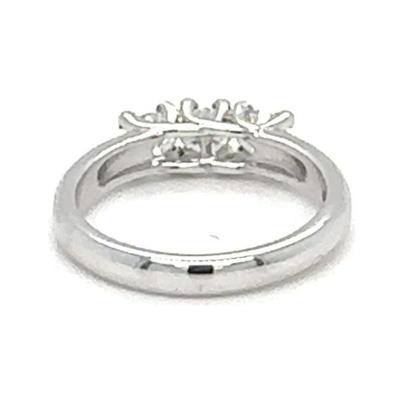 Bague Trilogie, or blanc et diamants