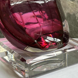 Alfred COLLARD, sculpture en cristal overlay triplé noir/hyalite, 2004