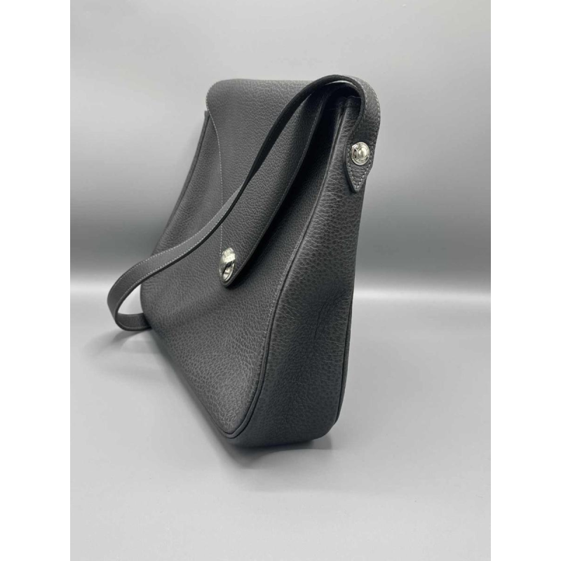 Hermès, sac Christine en cuir Taurillon (Clémence) gris
