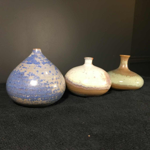 ANTONIO LAMPECCO, Series of 3 small ceramic vases, circa 1970