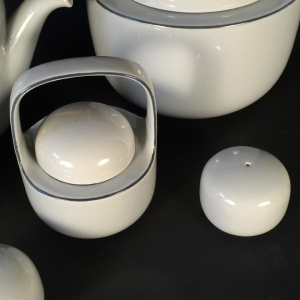 Timo Sarpaneva , "SUOMI" , service à café / thé , Edition Rosenthal, circa 1970