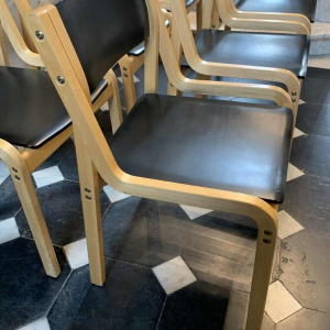 KARI ASIKAINEN Korhonen Finland Set van 6 Scandinavische stoelen, 1e editie 1970