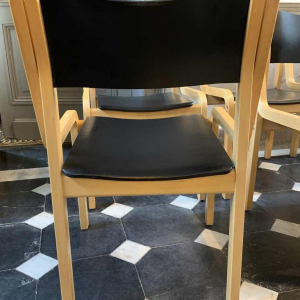 KARI ASIKAINEN Korhonen Finland Set van 6 Scandinavische stoelen, 1e editie 1970