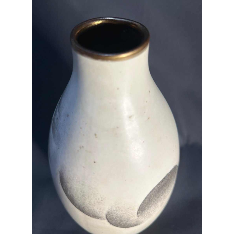 Vase au décor de bateau en céramique, Boch Frères Kéramis à La Louvière