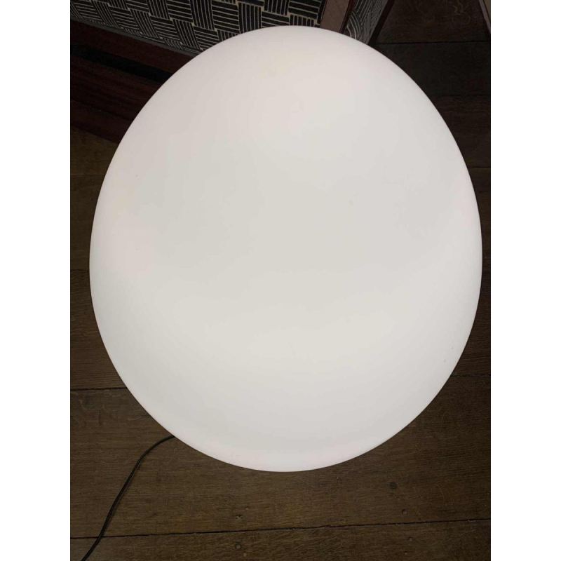 BEN SWILDENS pour FONTANA ARTE 'UOVO' grande Lampe à poser, verre dépoli, 1972