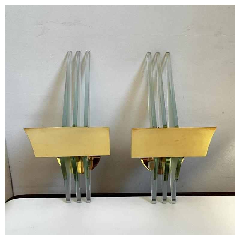 Pair of Hollywood Regency wall lights sconces, gilded brass bases & reflectors, thick glass panels, ca 1970