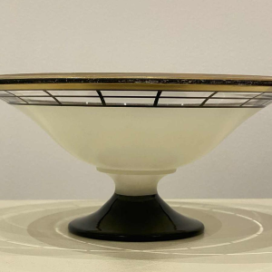 WESTMORELAND GLASS Co., Art Deco glass stemmed cup / centrepiece, ca.1930