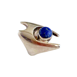 Georg Jensen pour Henning Koppel, bague en argent massif sertie d'un lapis-lazuli (n°139)