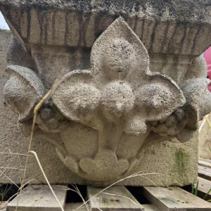 Pair of large gothic wall brackets, carved limestone from the 19th century