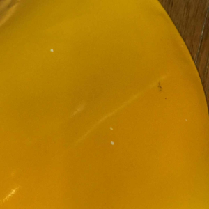 Fauteuil " Main " en polyester , designer inconnu