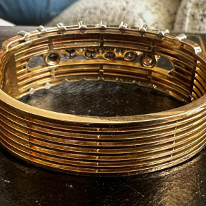 Armband van massief geelgoud en diamanten in rozekant, 20e eeuw