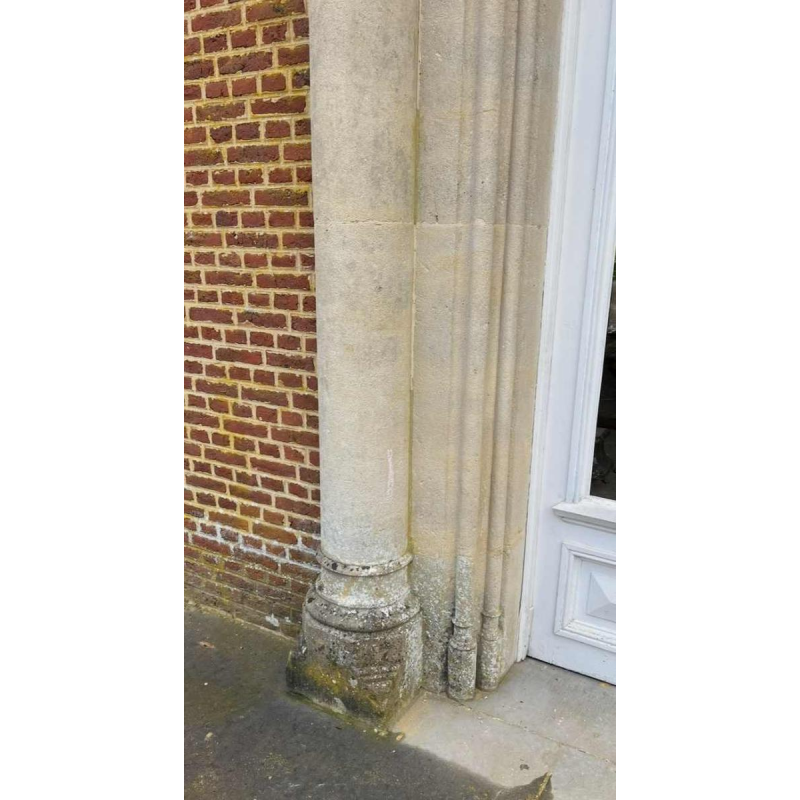Encadrement de porte de château en pierre calcaire, Style Gothique 19ème siècle
