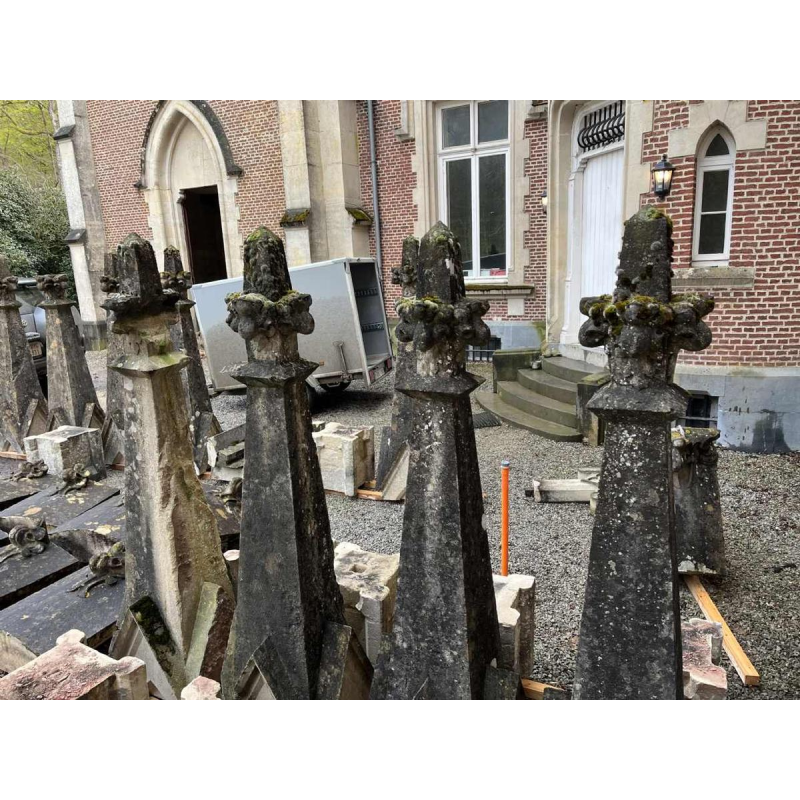 Grote pinakel, zuilenkapiteel, kapsteen, kalksteen, gotische stijl, 19e eeuw