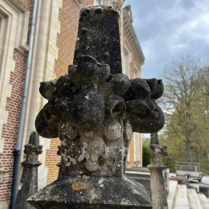 Large pinnacle, column capital, chapel coping stone, limestone, Gothic style, 19th century
