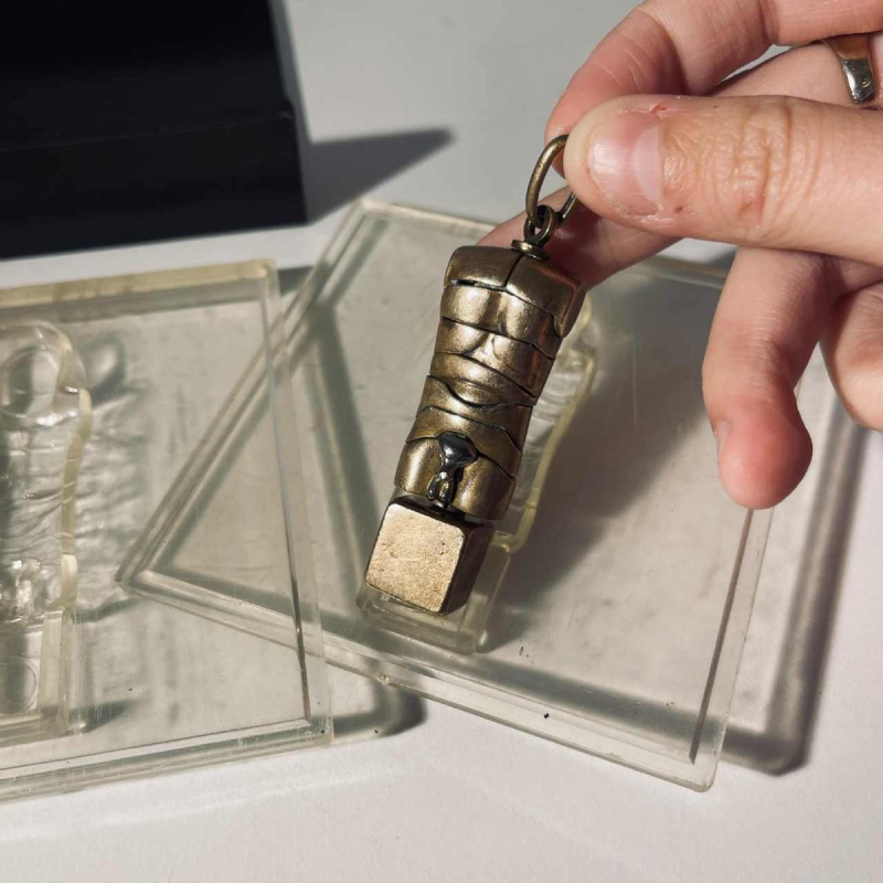 Miguel Berrocal “Micro David” hanger/afneembaar beeldhouwwerk, brons/zilver, ca. 1970