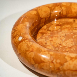 Sergio Asti pour UP&UP, centre de table / vide poche en marbre Rosso Verona, Design italien 1960s