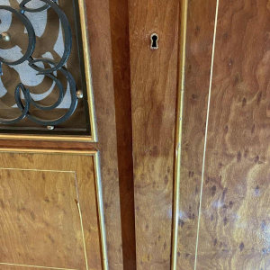 Art Deco dressoir of bar, diverse fineren, brons en ijzerwerk, ca 1930-1940