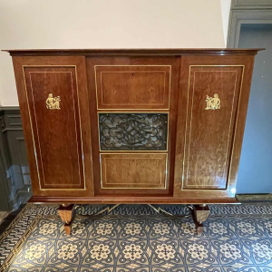 Meuble dressoir ou bar Art DÃ©co, divers placages, bronze et ferronneries, ca 1930-1940