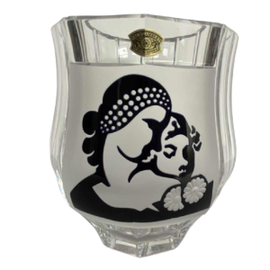 Charles Graffart (Val Saint Lambert), Art Deco vaas "met twee gezichten" kleurloos gefacetteerd kristal, genummerd 146/700, 1952