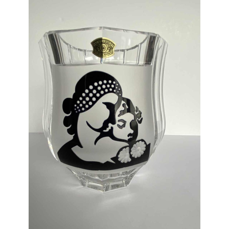 Charles Graffart (Val Saint Lambert), Art Deco vase ‘Two women's faces’ faceted colourless crystal, numbered 146/700, 1952