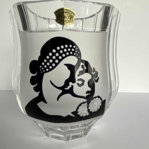 Charles Graffart (Val Saint Lambert), vase Art Déco "aux deux visages" cristal incolore facetté, numéroté 146/700, 1952