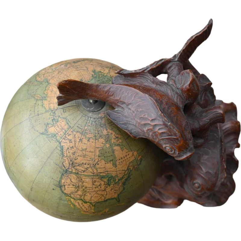 Italian terrestrial globe " Gb Paravia & C " wood fiches sculpture, 1946