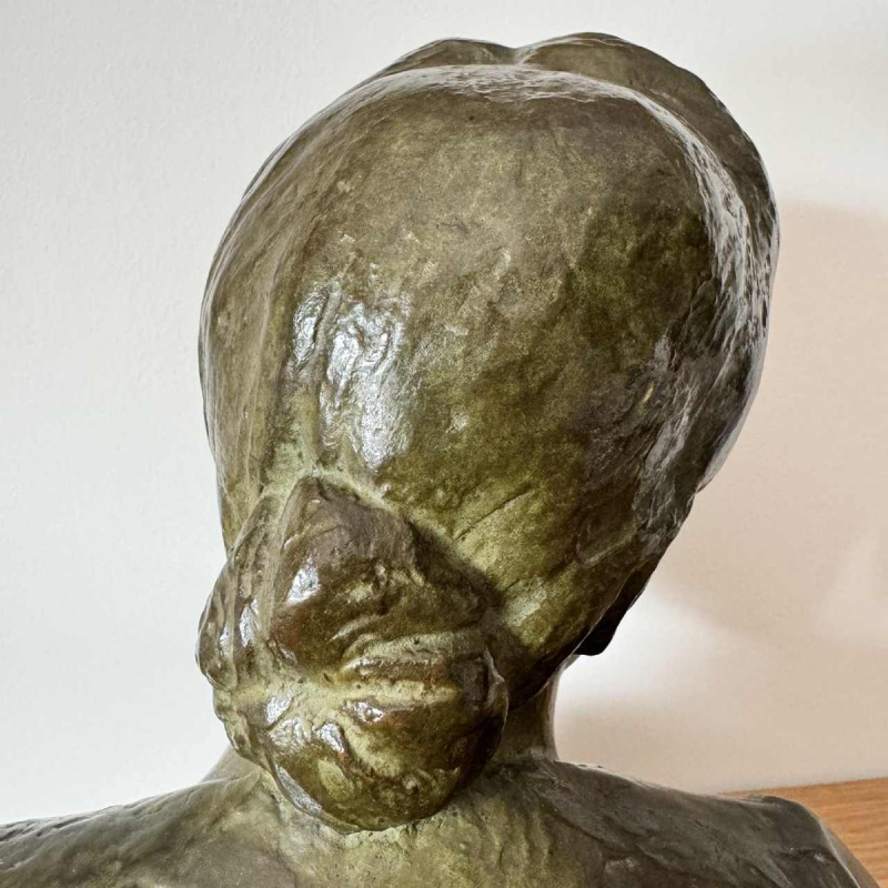 Frans van Ranst (1906-1987): 'Buste van een jonge vrouw'