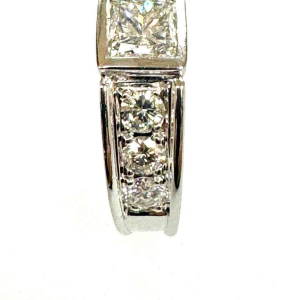 Prinsessenring, diamanten en witgoud