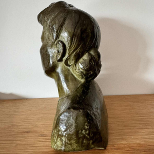 Frans van Ranst (1906-1987): 'Buste van een jonge vrouw'