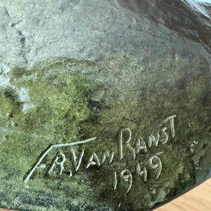 Frans van Ranst (1906-1987): 'Buste van een jonge vrouw'