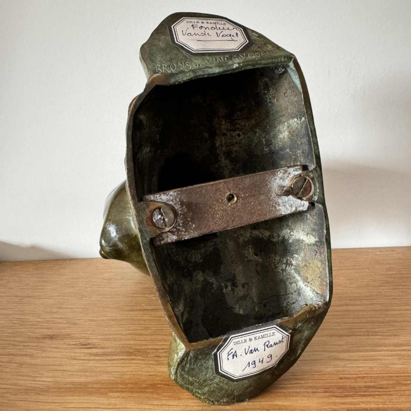 Frans van Ranst (1906-1987): 'Buste van een jonge vrouw'