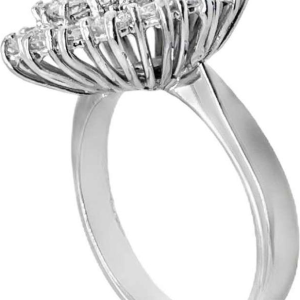 Ring in witgoud, bezet met 18 kt diamanten