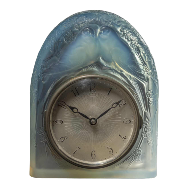 Horloge électriques « LES DEUX COLOMBES » (1927) de RENE LALIQUE (1860-1945) :