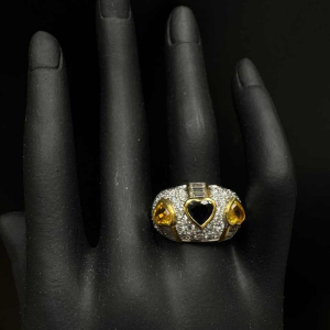 18kt geelgouden ring met saffieren en diamanten